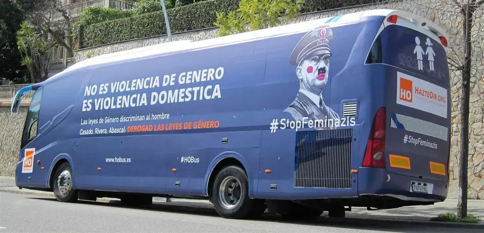 AUTOBUS_HAZTEOIR_FEMINAZIS