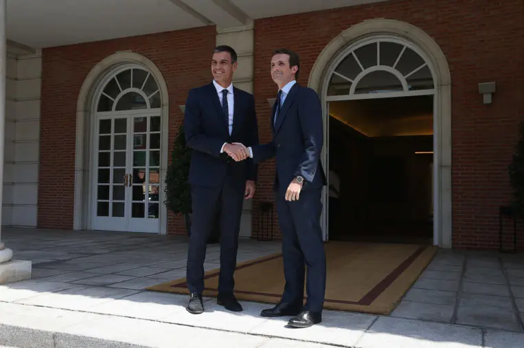 pedro-sánchez-pablo-casado-moncloa