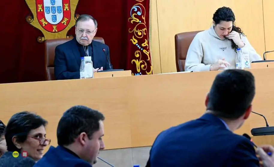 Juan Vivas atendiendo la petición de Vox a través del portavoz, Carlos Verdejo