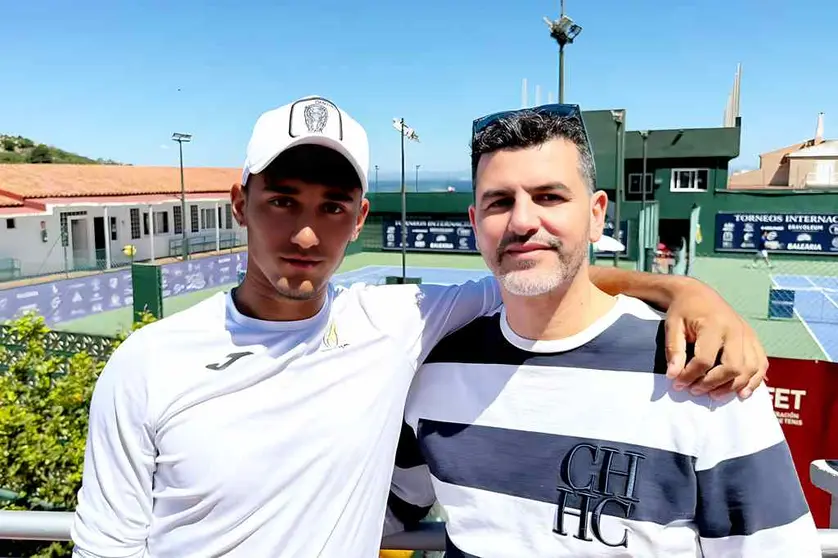 El burgal&eacute;s Mario Arce ha ganado su primer punto ATP aqu&iacute; en ceuta, en su d&iacute;a Rafa Nadal gan&oacute; su primer punto ATP en Sevilla. Ojal&aacute; sea su primer punto ATP de muchos.