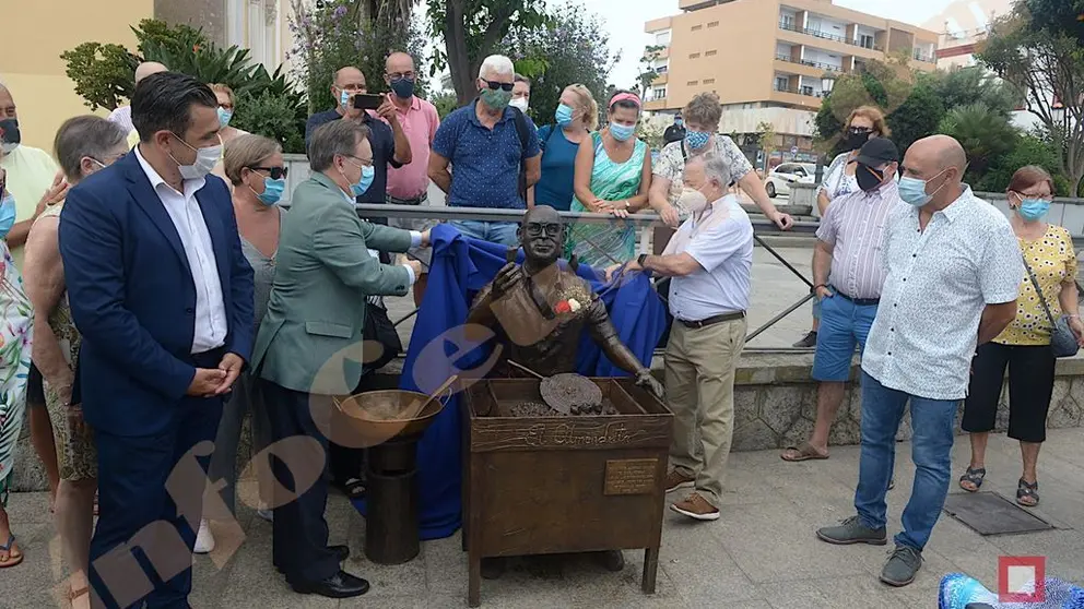 almendrita