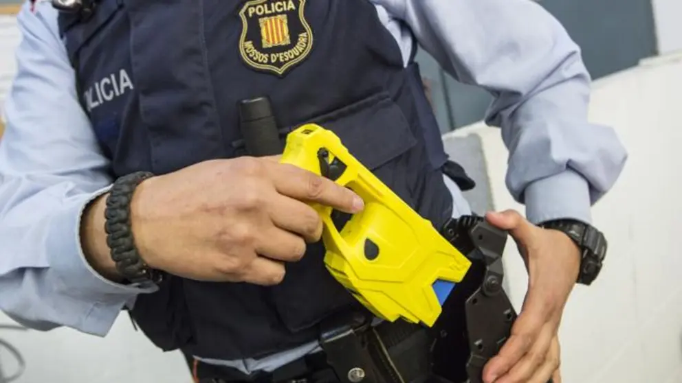 mossos_taser_1