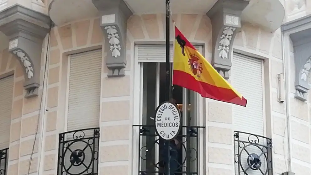 bandera-edificio-comceuta (1)