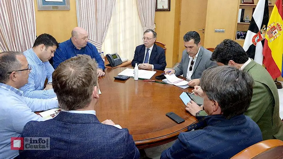 El presidente Vivas reunido con la C&aacute;mara de Comercio y CECE