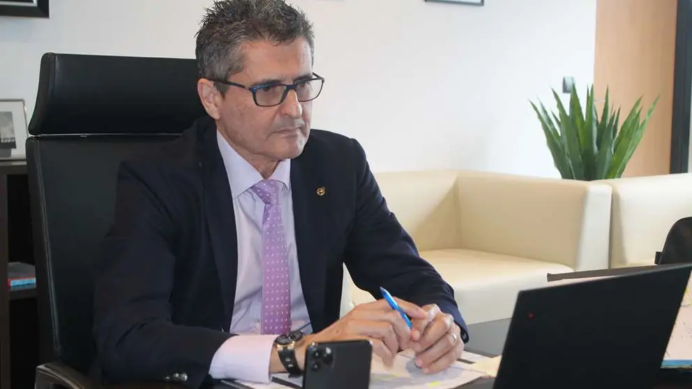 El presidente de la Real Federaci&oacute;n de F&uacute;tbol de Ceuta, Antonio Garc&iacute;a Gaona