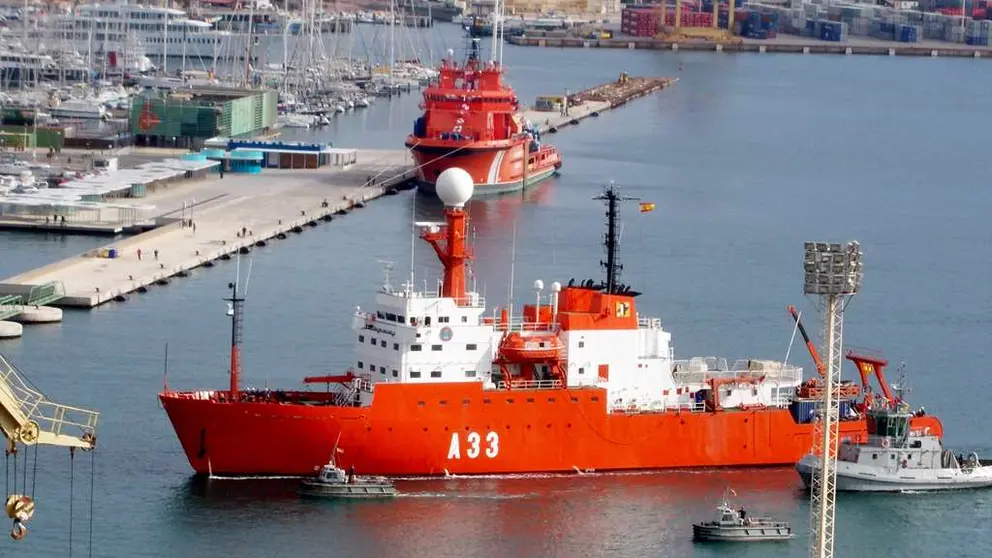 sigerico reydegodos  I Buque Oceanografico Hesperides entrando al puerto de Cartagena