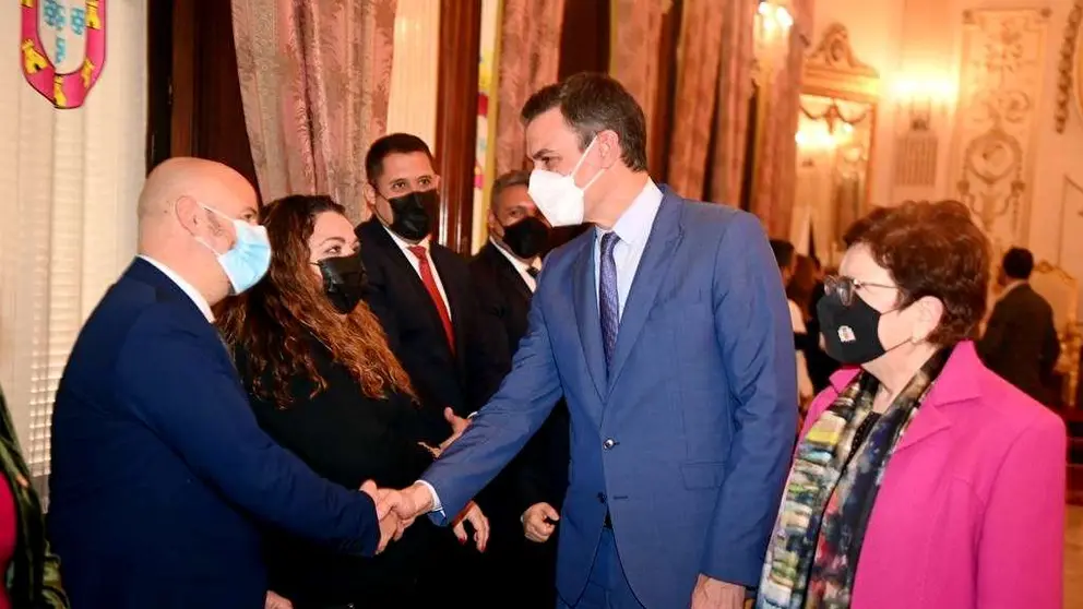 Juan Guti&eacute;rrez, Pedro S&aacute;nchez y Salvadora Mareos