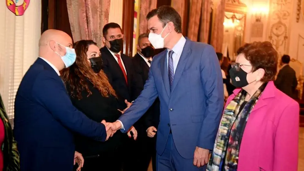 Juan Guti&eacute;rrez con Pedro S&aacute;nchez