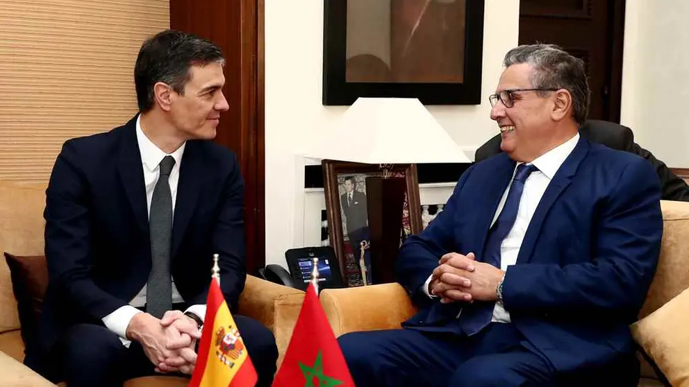 Pedro S&aacute;nchez, con el jefe de Gobierno del Reino de Marruecos, Aziz Akhannouch I Fernando Calvo.