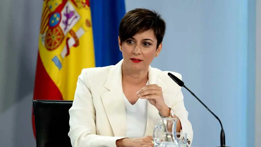 La ministra Isabel Rodr&iacute;guez I Borja Puig de la Bellacasa.