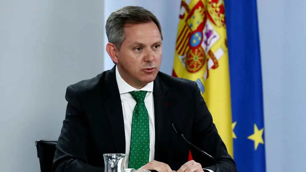 El ministro de Sanidad, Jos&eacute; Mi&ntilde;ones I Fernando Calvo