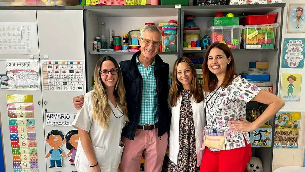 Raquel Rodr&iacute;guez, DUE Ministerio de Educaci&oacute;n; Enrique Blesa, responsable unidad de odontolog&iacute;a del INGESA; Desir&eacute; Blasco, higienista dental del equipo de Odontolog&iacute;a del INGESA y Carolina Guti&eacute;rrez, DUE ministerio de Educ