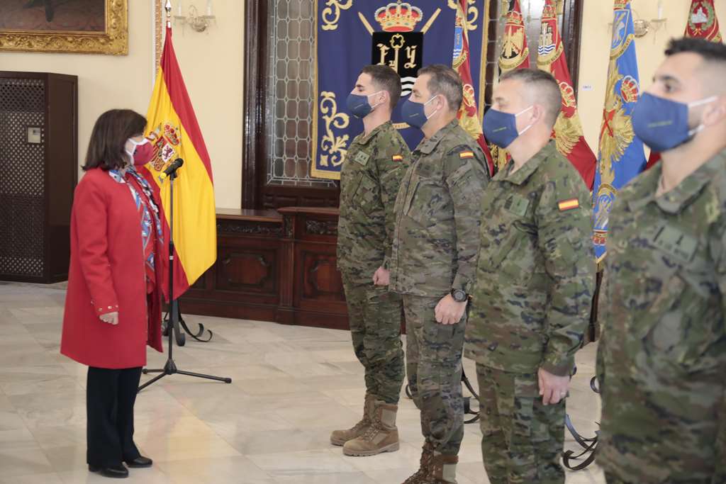 20210322-robles-visita-el-cuartel-general-de-la-fuerza-terrestre-en-sevilla-foto-robn-somonte_51062639621_o