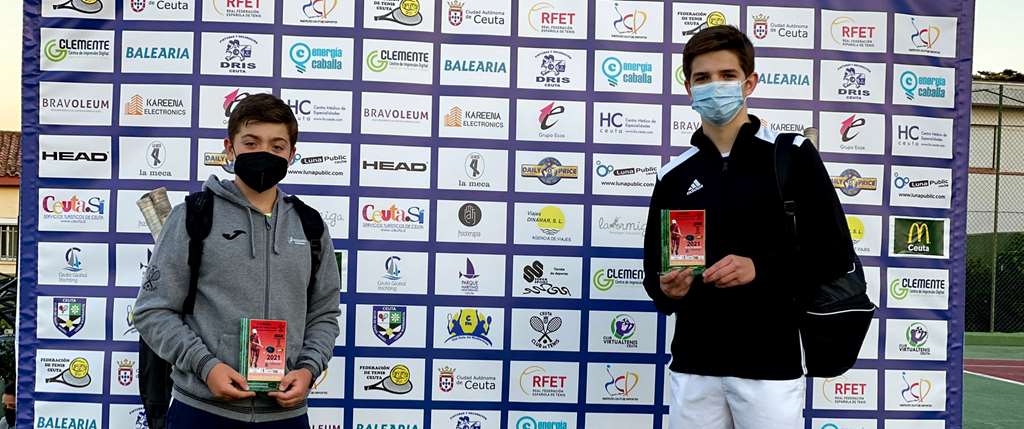 Infantil masculino: Campeón Pablo Ortigosa visiedo (Tenis ceuta) finalista David Sánchez Sánchez (Loma Margarita)