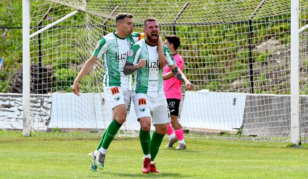 Twitter Antequera CF