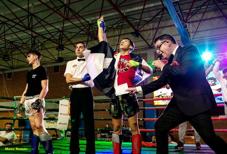 Combate 4.4 (2)